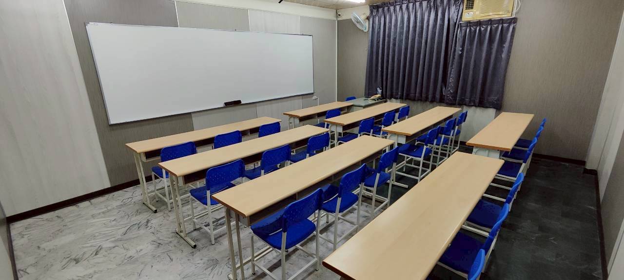 ALL_fac_classroom_25L31_7ImwB7XziD