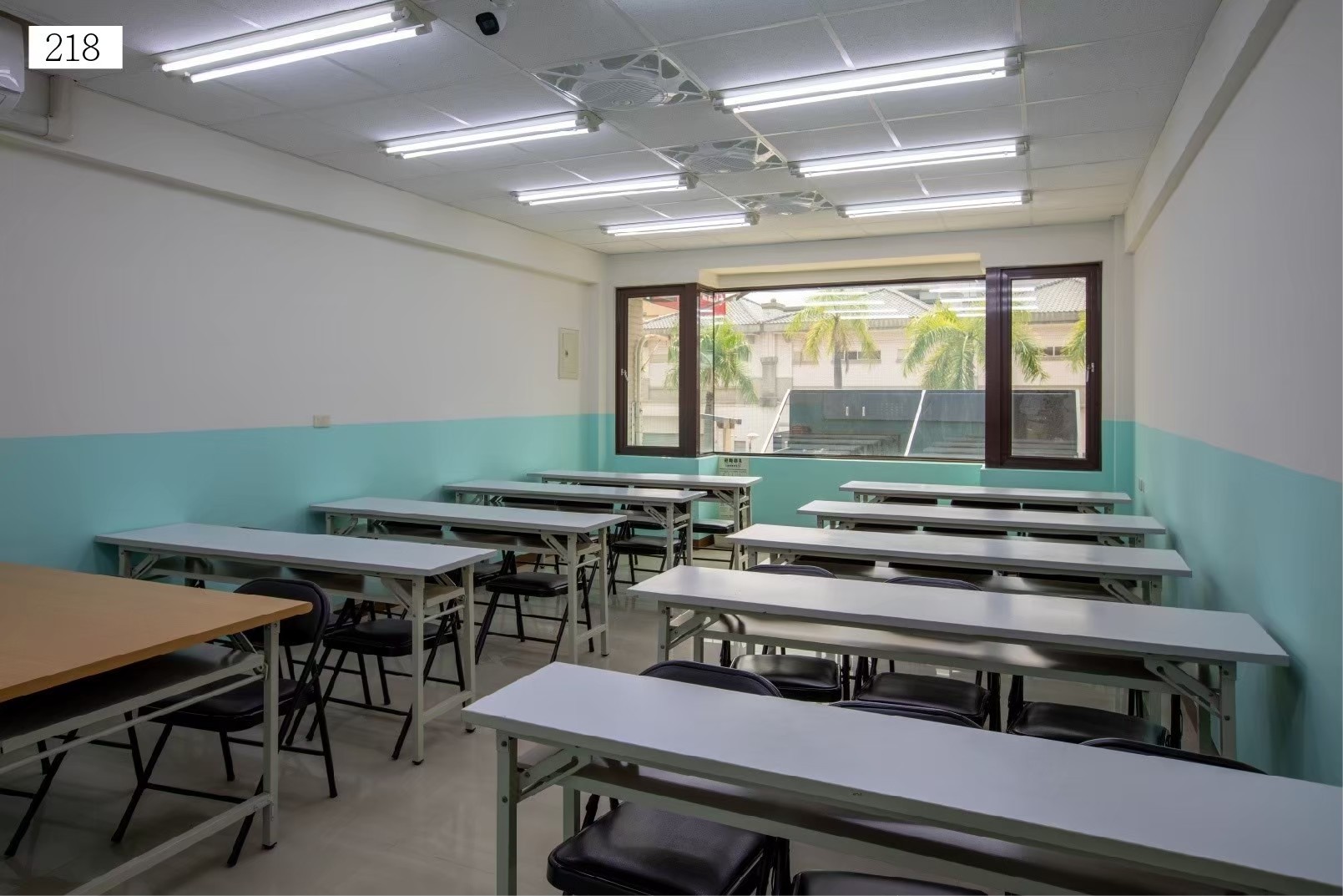 ALL_fac_classroom_25L31_mXkna5goCx