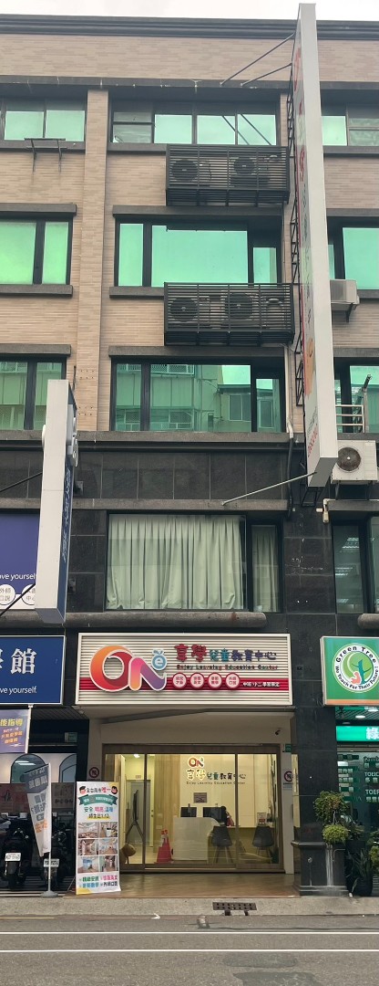 S__371941383_0_resized